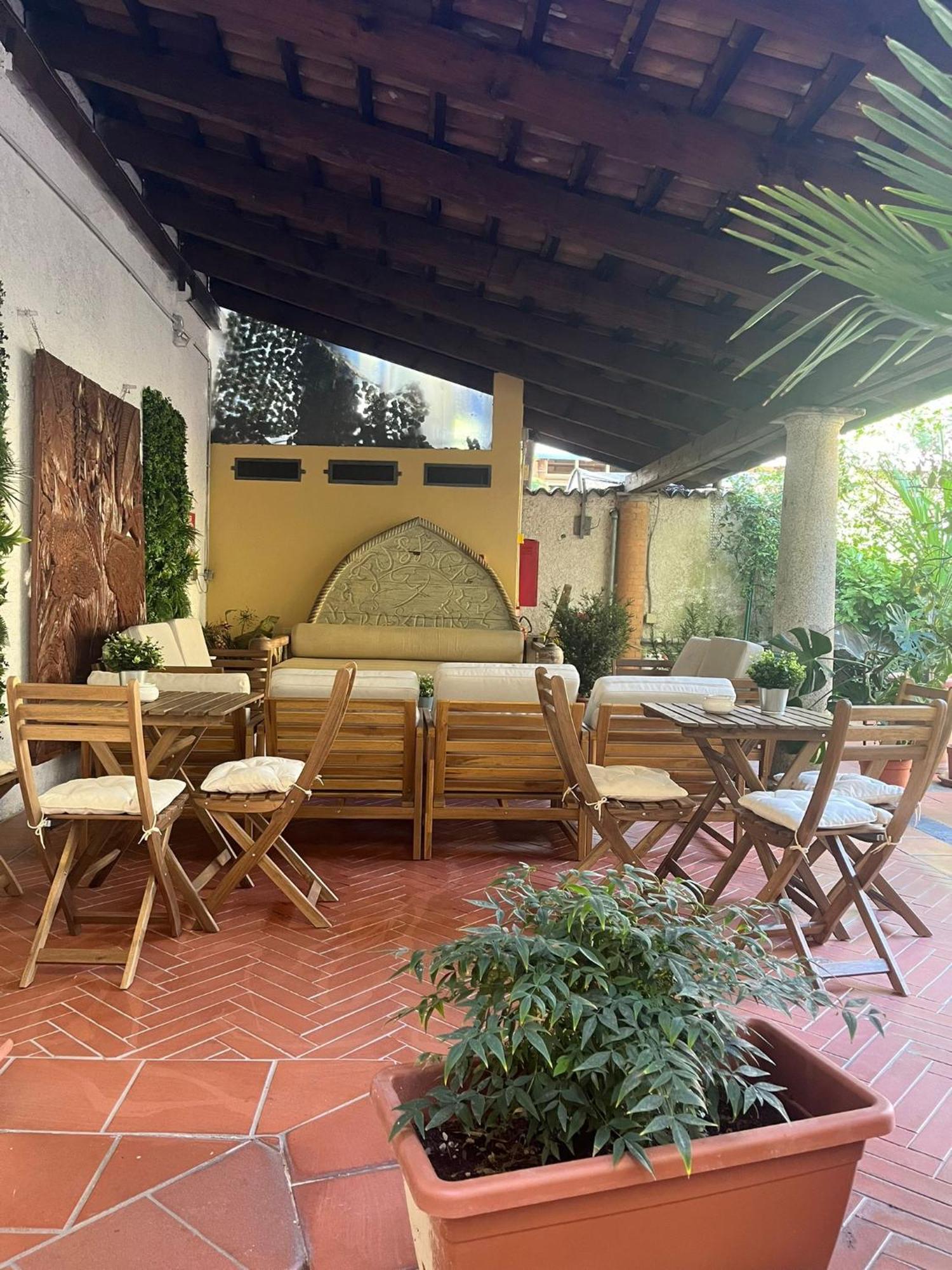 Bilocale Dafne Abbadesse Guest House Milano Exterior foto